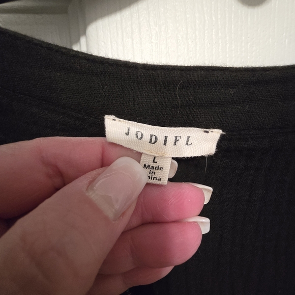 Jodifl ladies aztec top size large - Picture 3 of 5